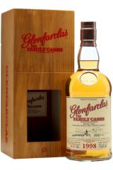 glenfarclas_family_casks_1998_god_19_let_v_derevyannoj_korobke.jpg