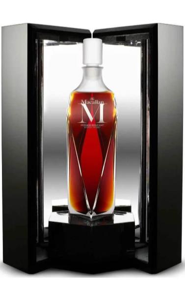 macallan_m_decanter_v_podarochnoj_upakovke.jpg