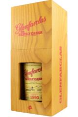 glenfarclas_family_casks_1995_god_15_let_v_derevyannoj_korobke.jpg