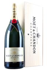 moet_chandon_imperial_v_derevyannoj_korobke.jpg