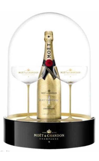 moet_chandon_imperial_gold_v_podarochnoj_upakovke_s_2-mya_bokalami.jpg