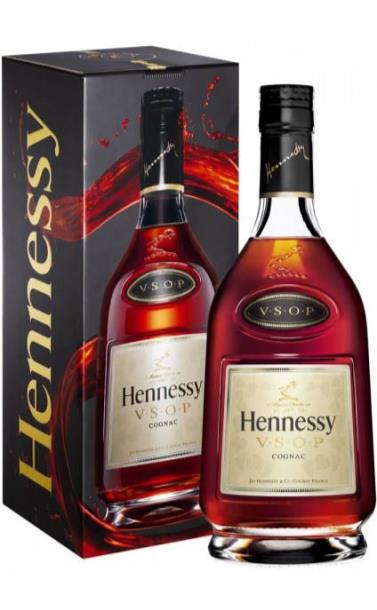 hennessy_vsop_v_podarochnoj_upakovke.jpg