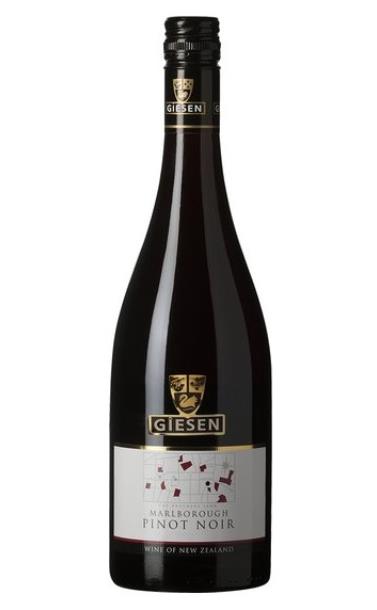 giesen_pinot_noir_2017_god.jpg