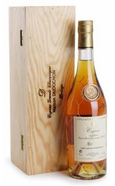 Grande fine champagne. Dudognon Heritage Cognac. Cognac Dudognon grande Champagne Heritage. Апелласьон коньяк Гранд шампань. Коньяк Henri IV Dudognon Heritage Cognac grande Champagne.