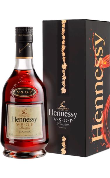 hennessy_vsop_privilege_6_let_v_podarochnoj_upakovke.jpg