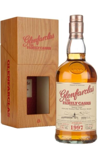 glenfarclas_family_casks_1997_god_20_let_v_derevyannoj_korobke.jpg