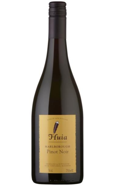 huia_pinot_noir_2013_god.jpg