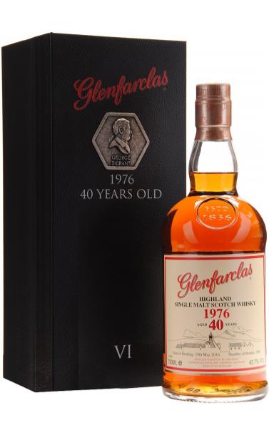 glenfarclas_1976_god_40_let_v_derevyannoj_korobke.jpg