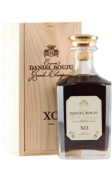 daniel_bouju_decanter_xo_v_derevyannoj_korobke.jpg