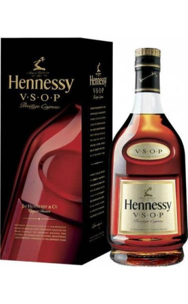 hennessy_vsop_privilege_6_let_v_podarochnoj_upakovke.jpg