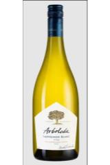 vina_arboleda_sauvignon_blanc_2019_god.jpg