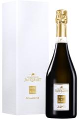 champagne_jacquart_blanc_de_blancs_2013_god_v_podarochnoj_upakovke.jpg